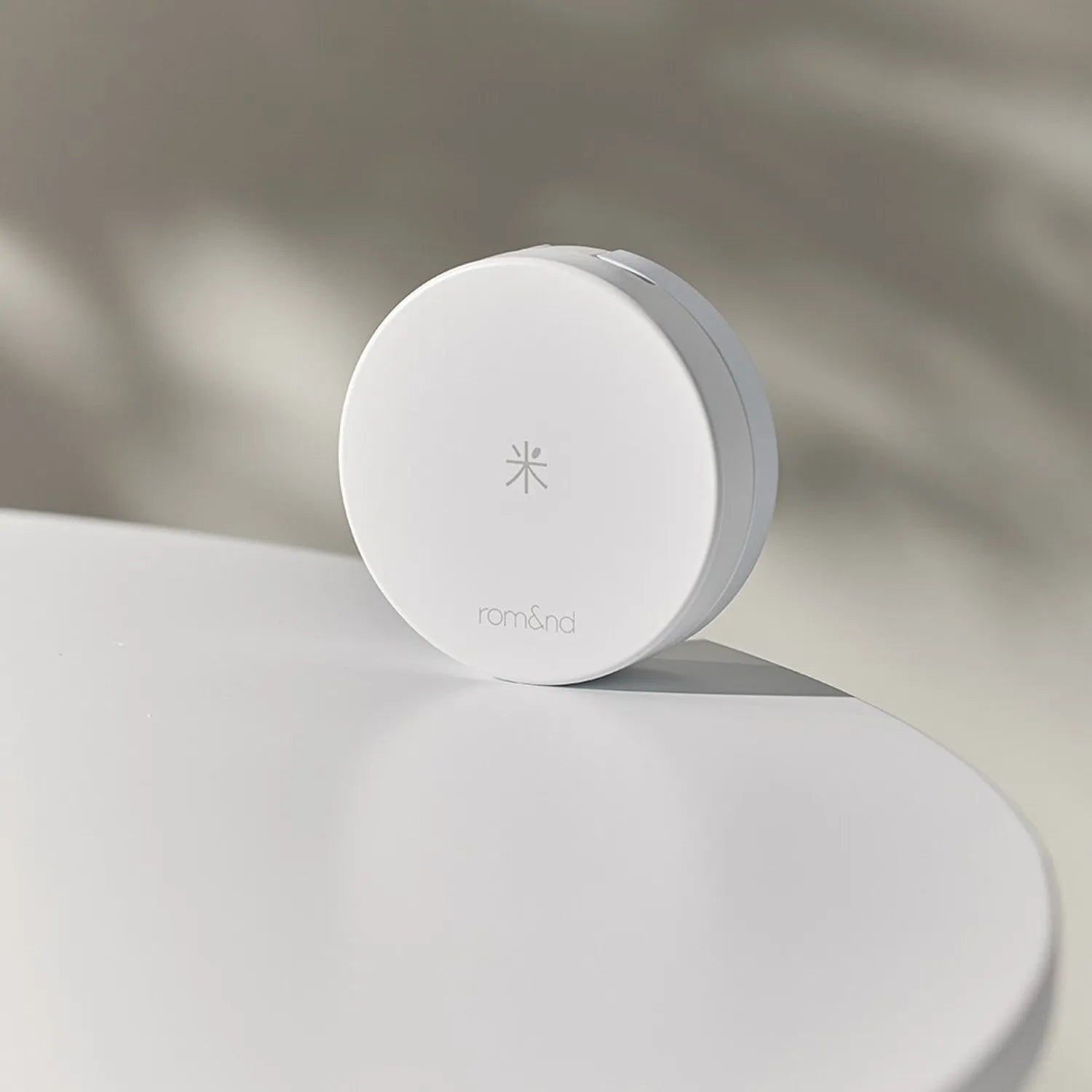 [NEW] rom&nd Back Me Tone Up Sun Cushion