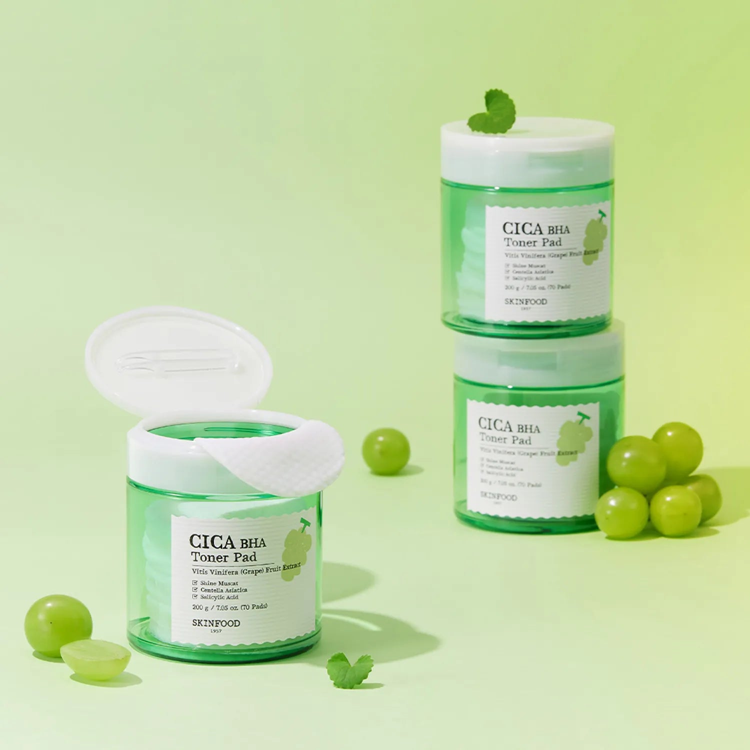 SKINFOOD Shine Muscat Cica BHA Toner Pad 70P