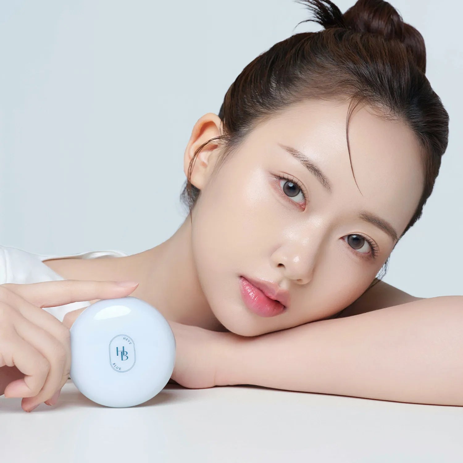 HEVEBLUE Phyton Squa Hyal Blue Tone Up Sun Cushion 15g