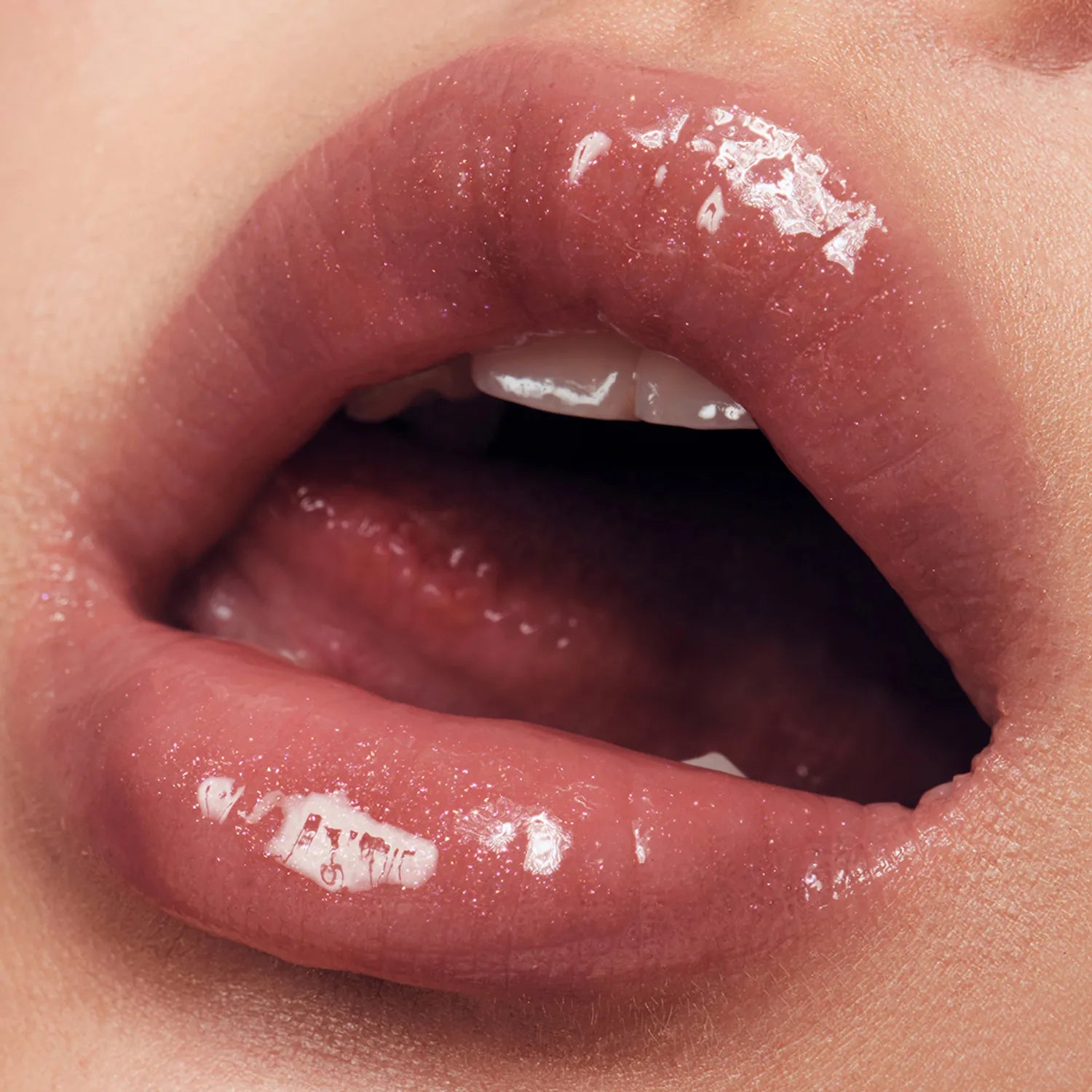 RISKY Be Bold Lip Gloss (19 Colors)