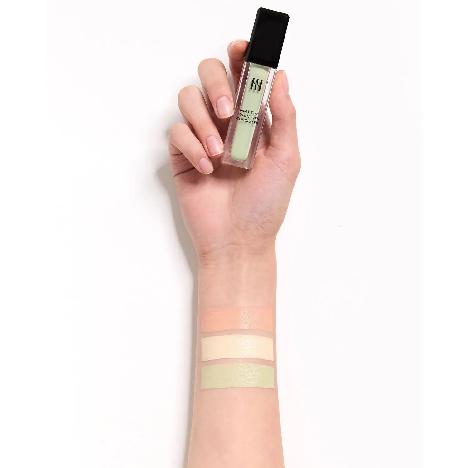 HERA Silkystay Serum Concelaer 8g (9 Shades)