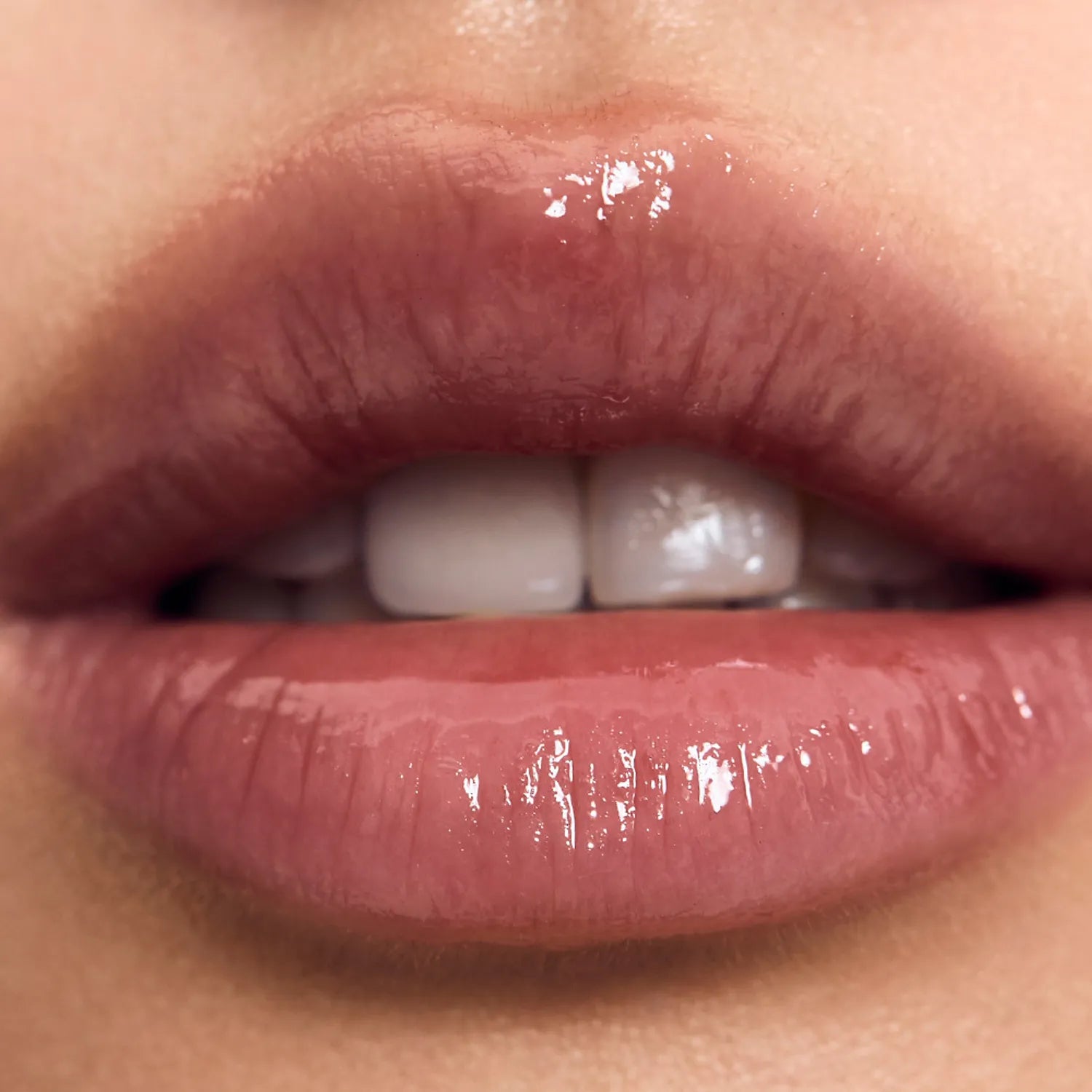 RISKY Be Bold Lip Gloss (19 Colors)