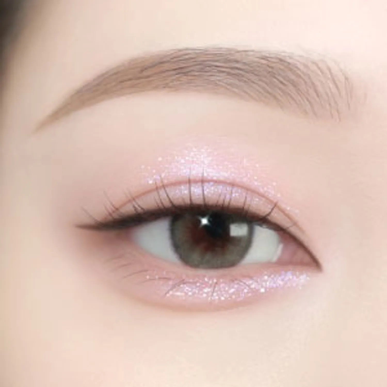 tooq One By Genuine Magnetic Eye Shadow & Palette (5 Colors)