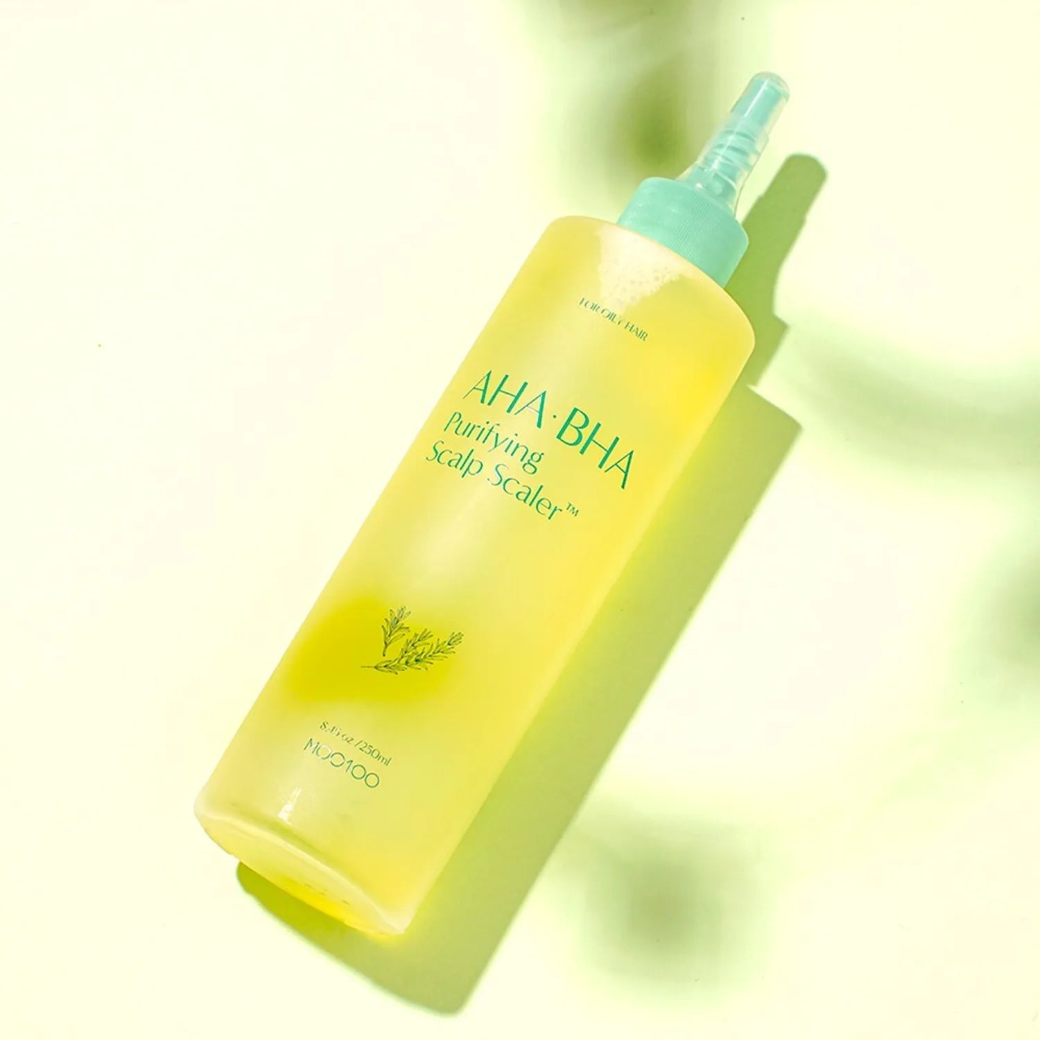 MOO100 AHA BHA Purifying Scalp Scaler 250mL