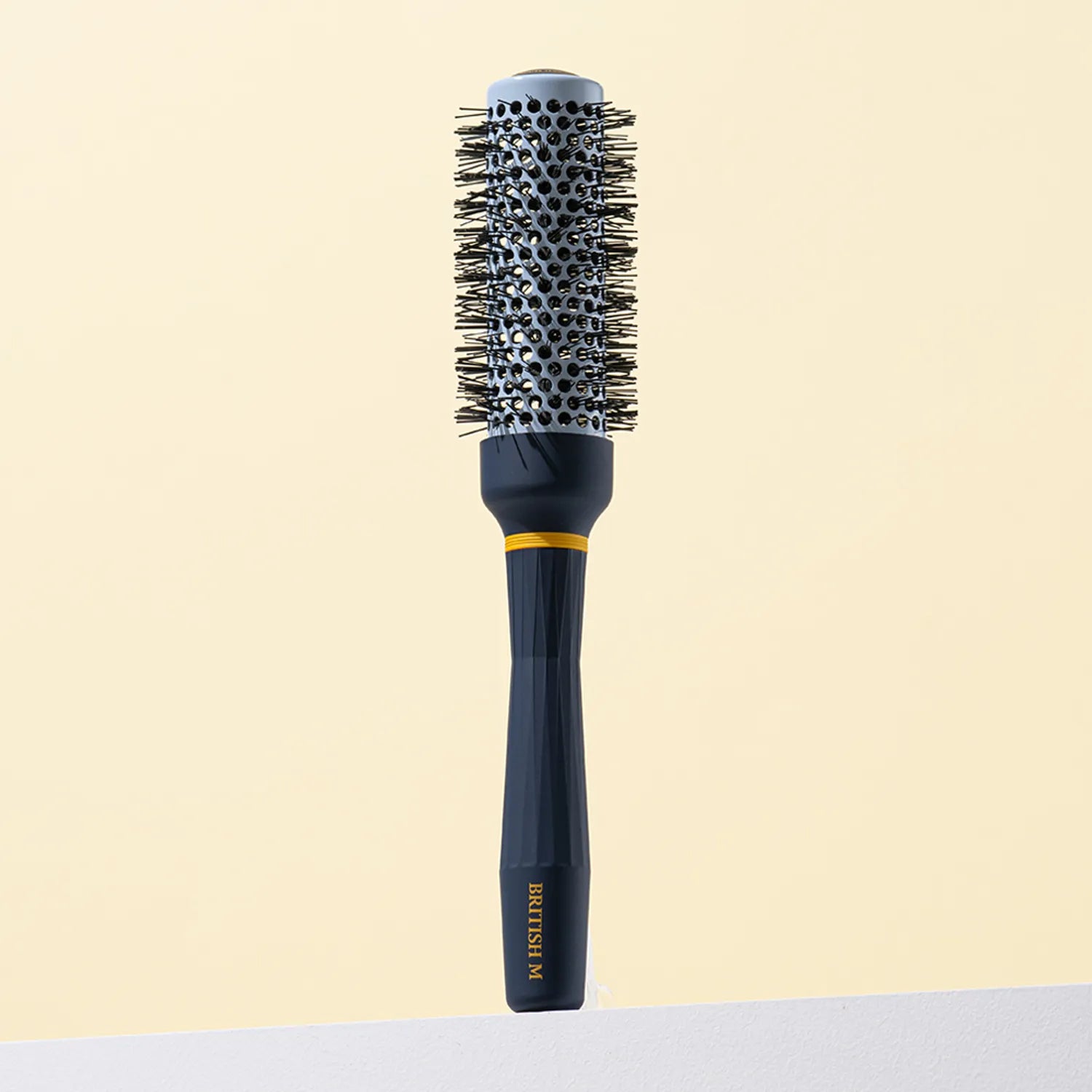 BRITISH M Hot Curling Ceramic Brush