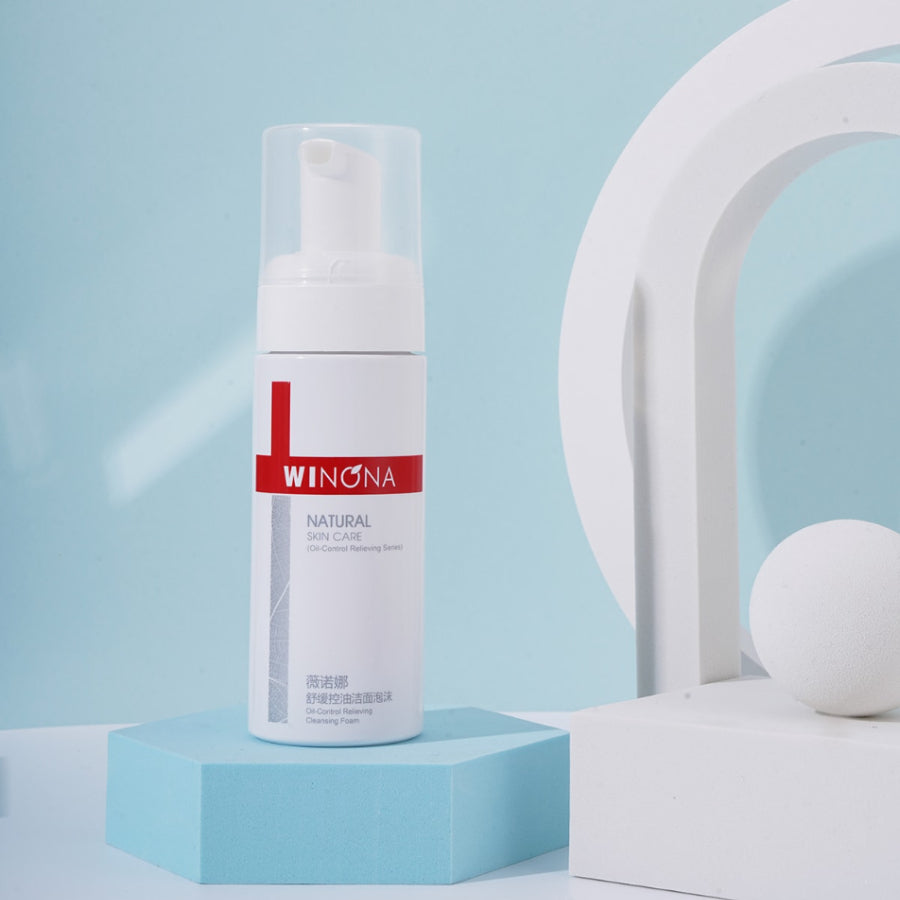 Winona Soothing Oil-Control Cleansing Foam 150ml: Hydrating and moisturizing, amino acid formula, controls oil, exfoliates, removes blackheads, soothes and repairs the skin barrier, suitable for sensitive skin.