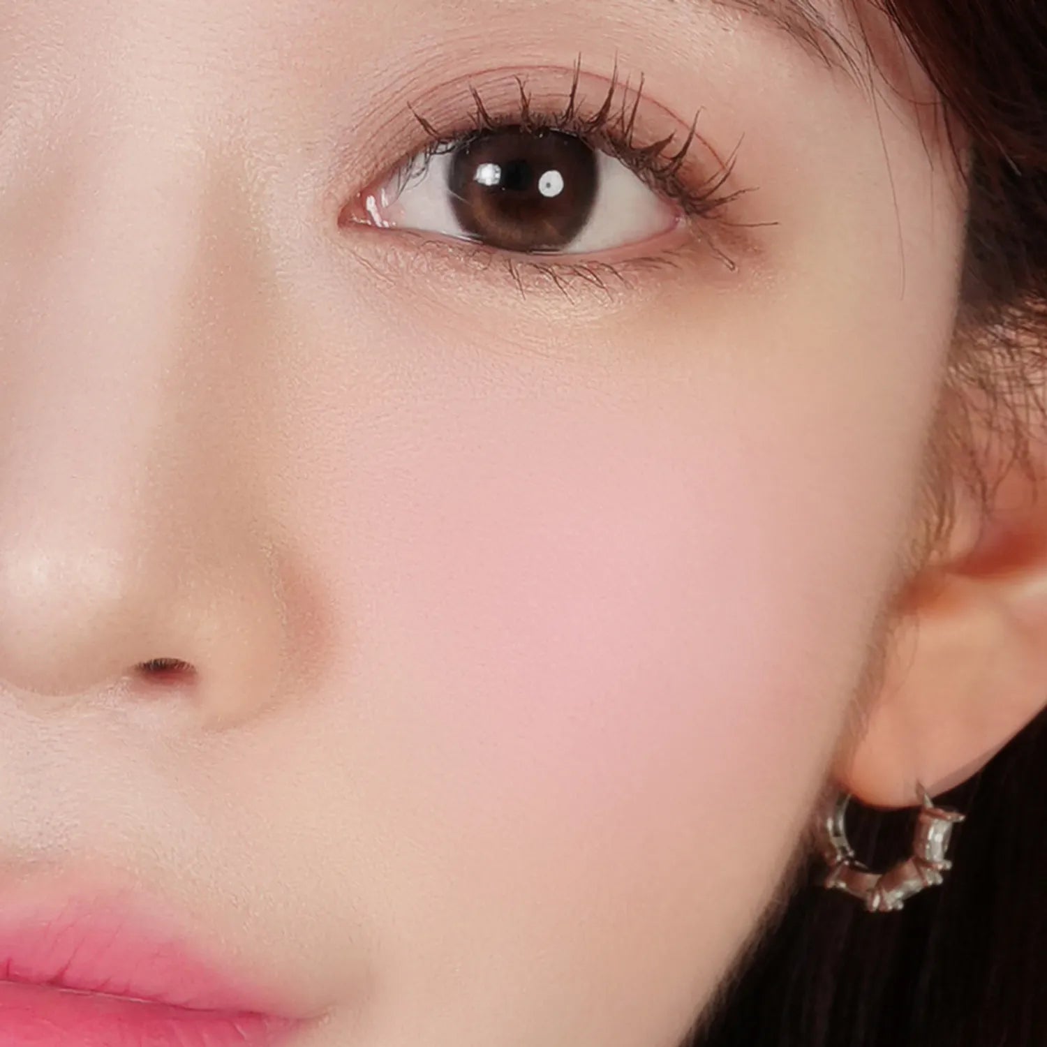 mude. Flutter Blusher (10 Colors)