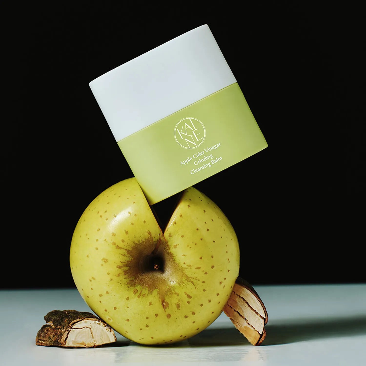 KAINE Apple Cider Vinegar Grinding Cleansing Balm