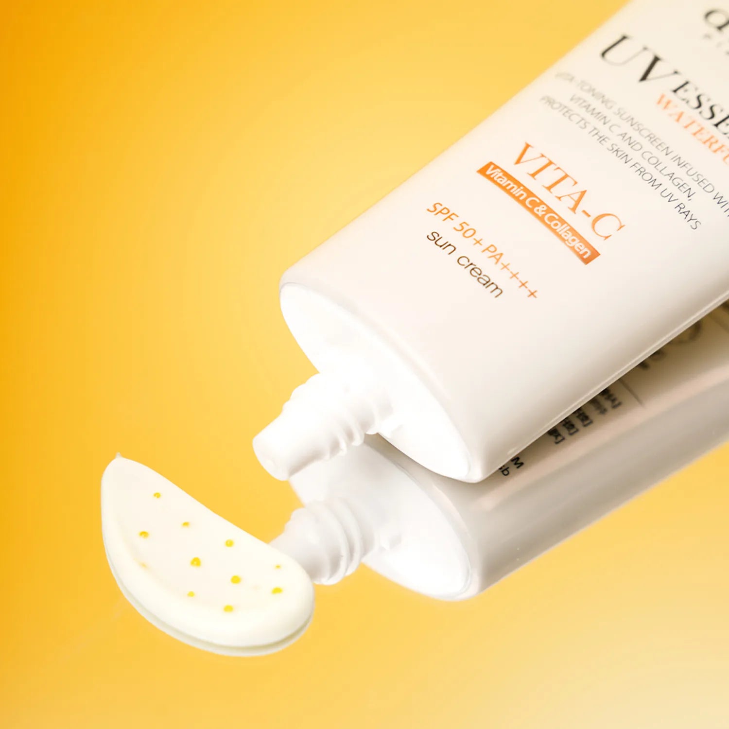 d&rsquo;Alba Waterfull UV Essence Vitamin C & Collagen 50ml Duo Set