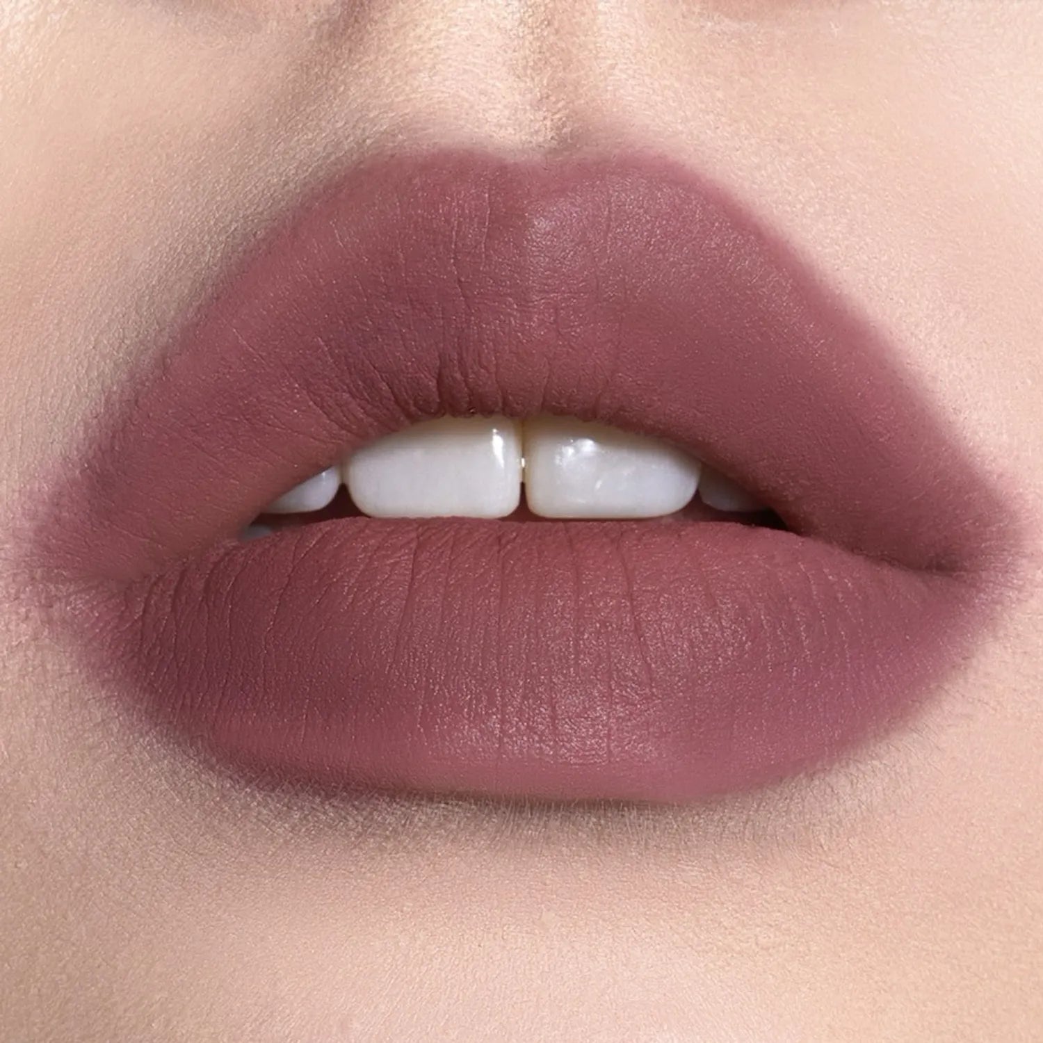 RISKY Be Bold Lip Brushed (9 Colors)