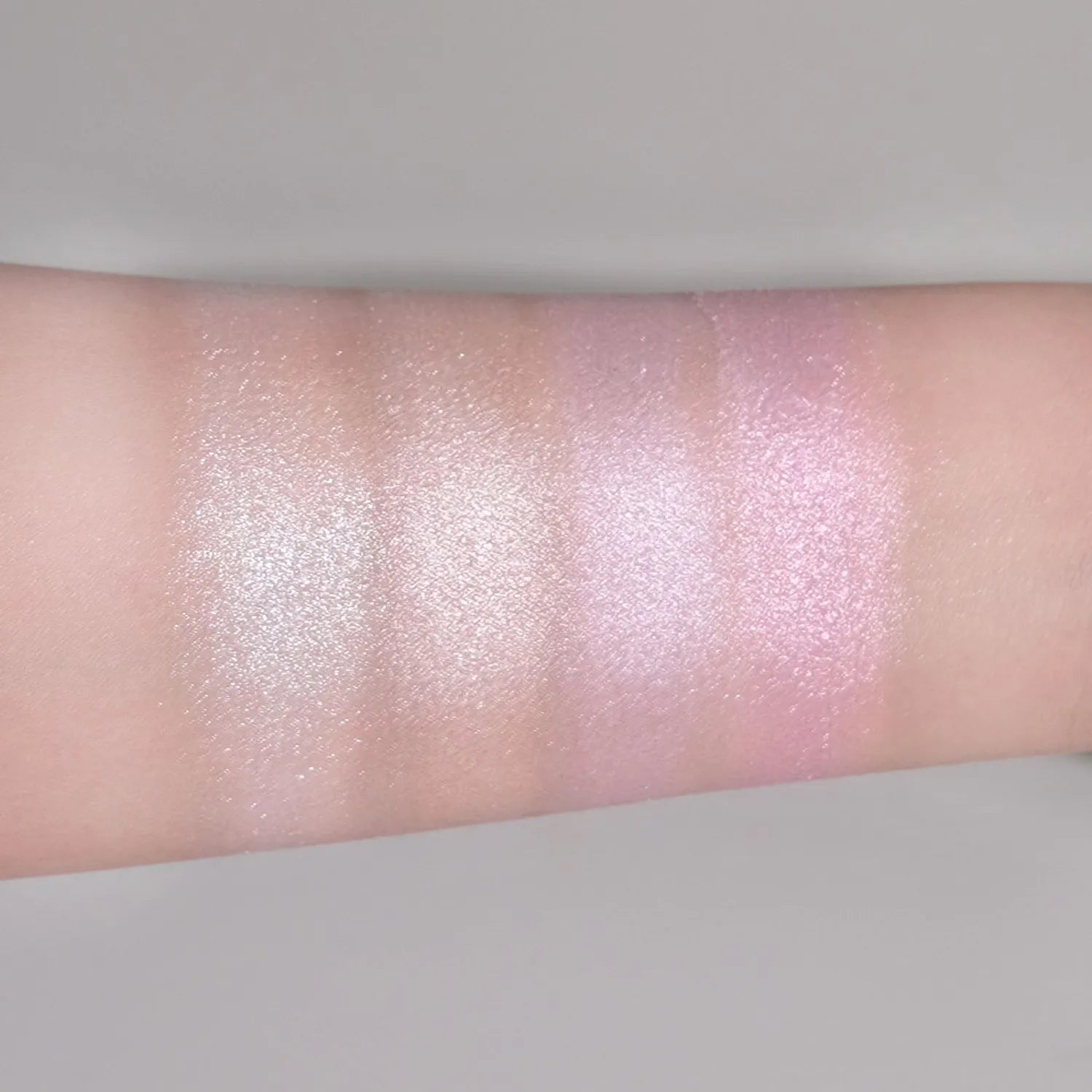 WAKEMAKE Glow Contouring Highlighter Palette