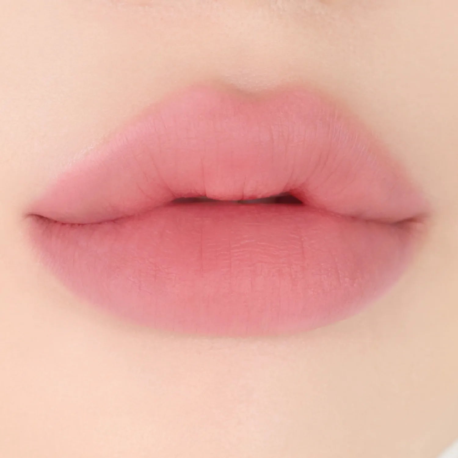VDL Lipstain Essential Over Liner 0.35g