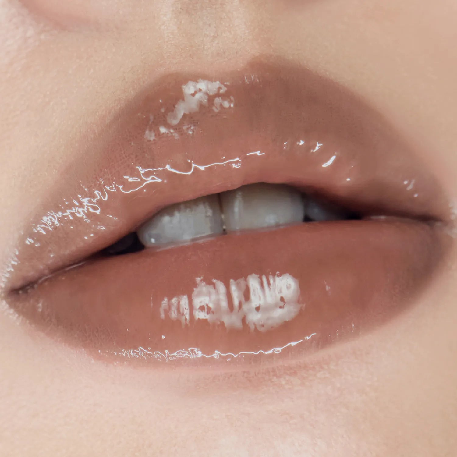RISKY Be Bold Lip Gloss (19 Colors)