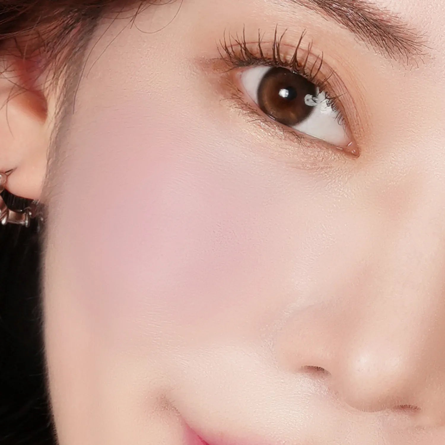 mude. Flutter Blusher (10 Colors)