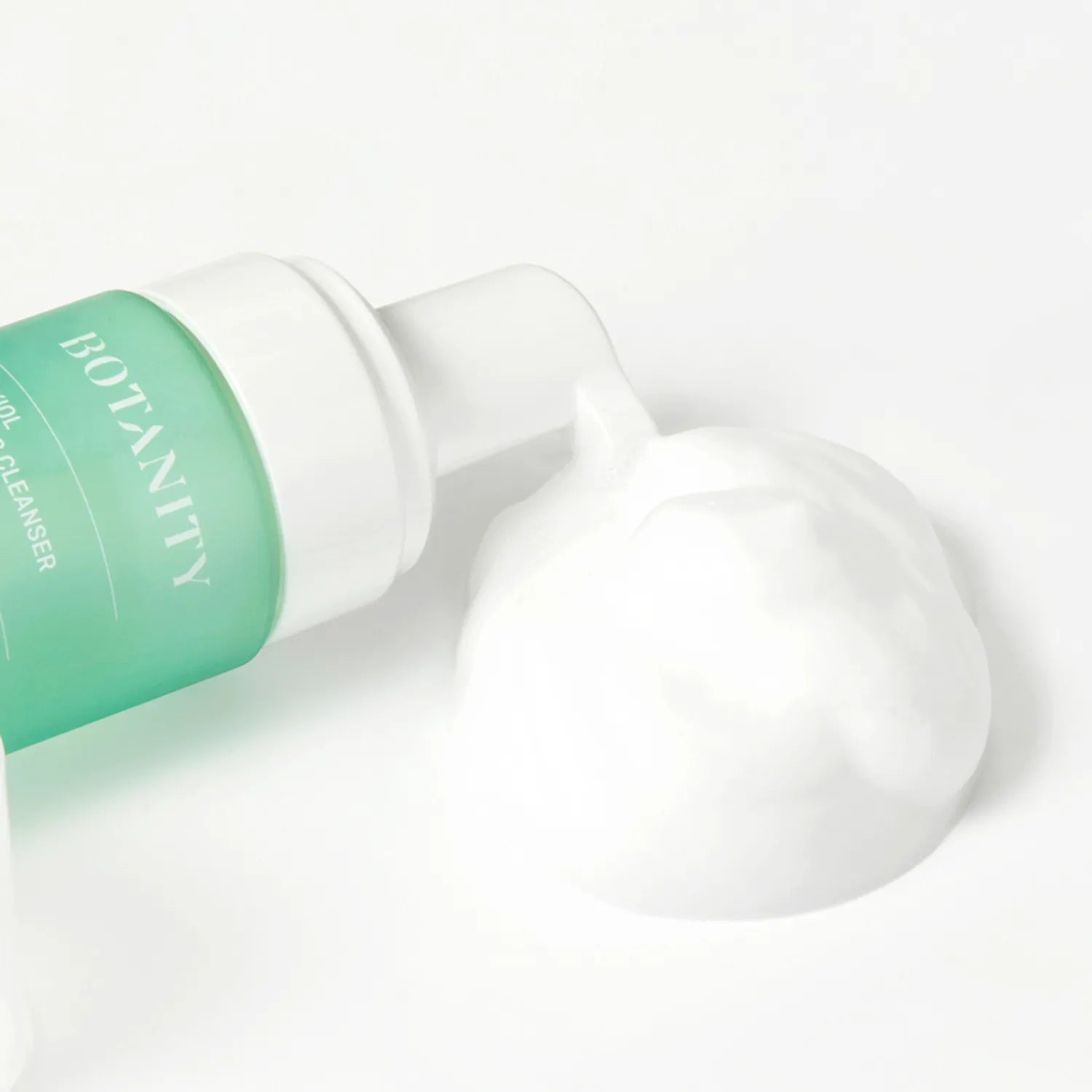 BOTANITY MAKIOL FOAMING CLEANSER 150ml
