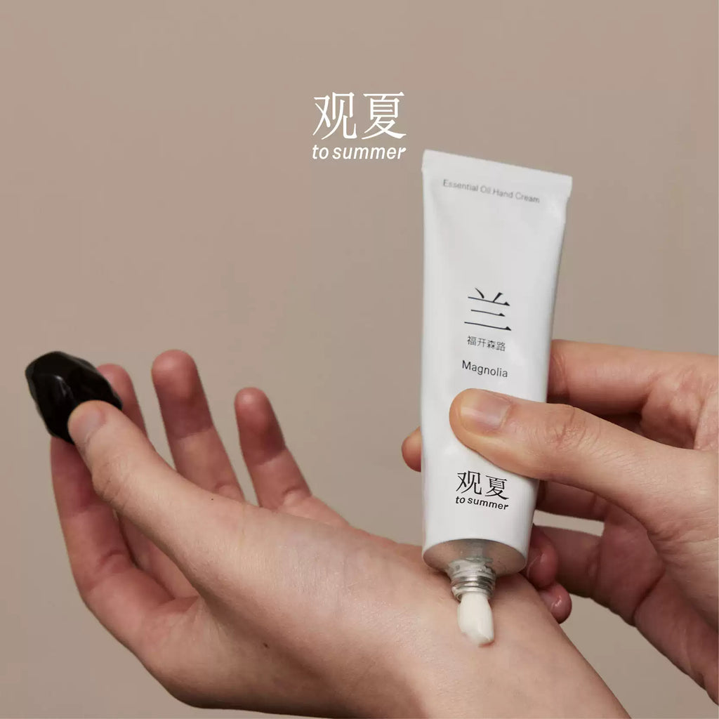 TO SUMMER Shea & Botanical Scented Hand Ritual Box — Kunlun Snowmelt Limited Lunar New Year Set