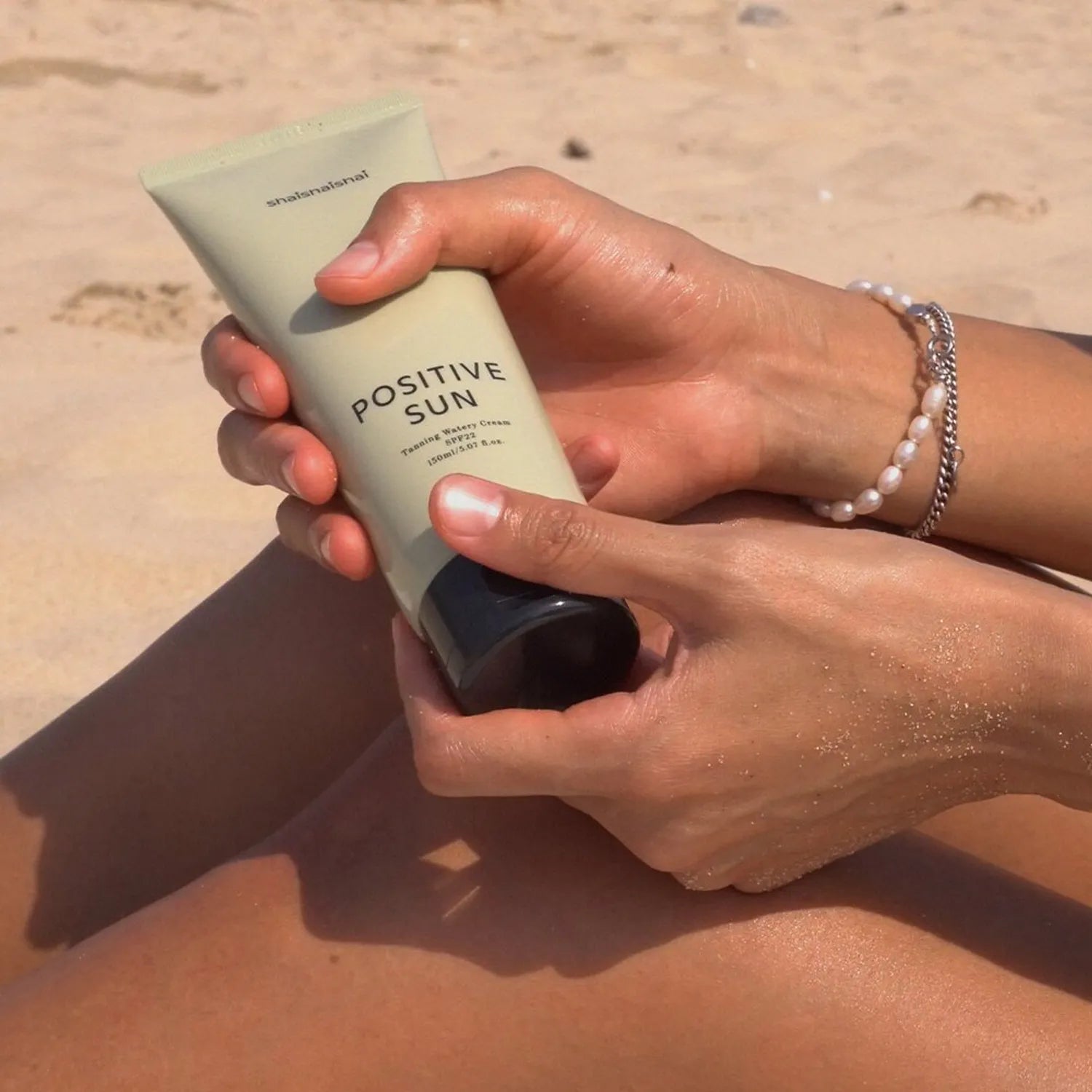 shaishaishai Positive Sun Tanning Watery Cream SPF22 150mL