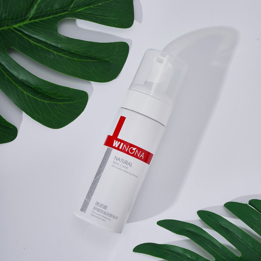 Winona Soothing Oil-Control Cleansing Foam 150ml: Hydrating and moisturizing, amino acid formula, controls oil, exfoliates, removes blackheads, soothes and repairs the skin barrier, suitable for sensitive skin.