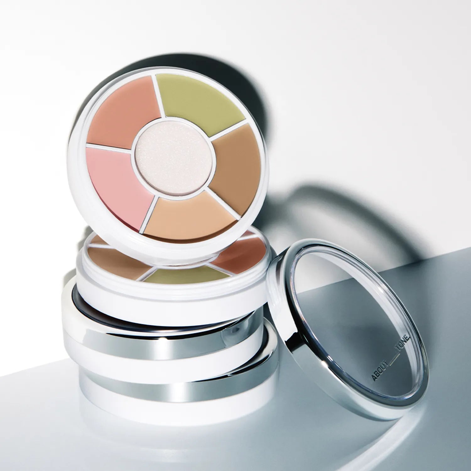 ABOUT_TONE Designing Multi Palette 6.5g 01 Basic