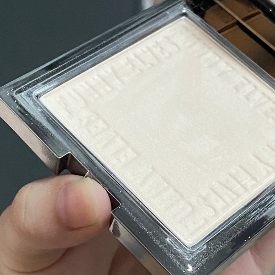 Funny Elves Clear Finish Pressed Powder 7g #NU20