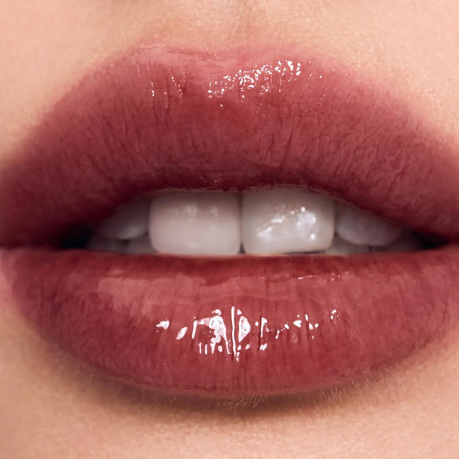 RISKY Be Bold Lip Gloss (19 Colors)