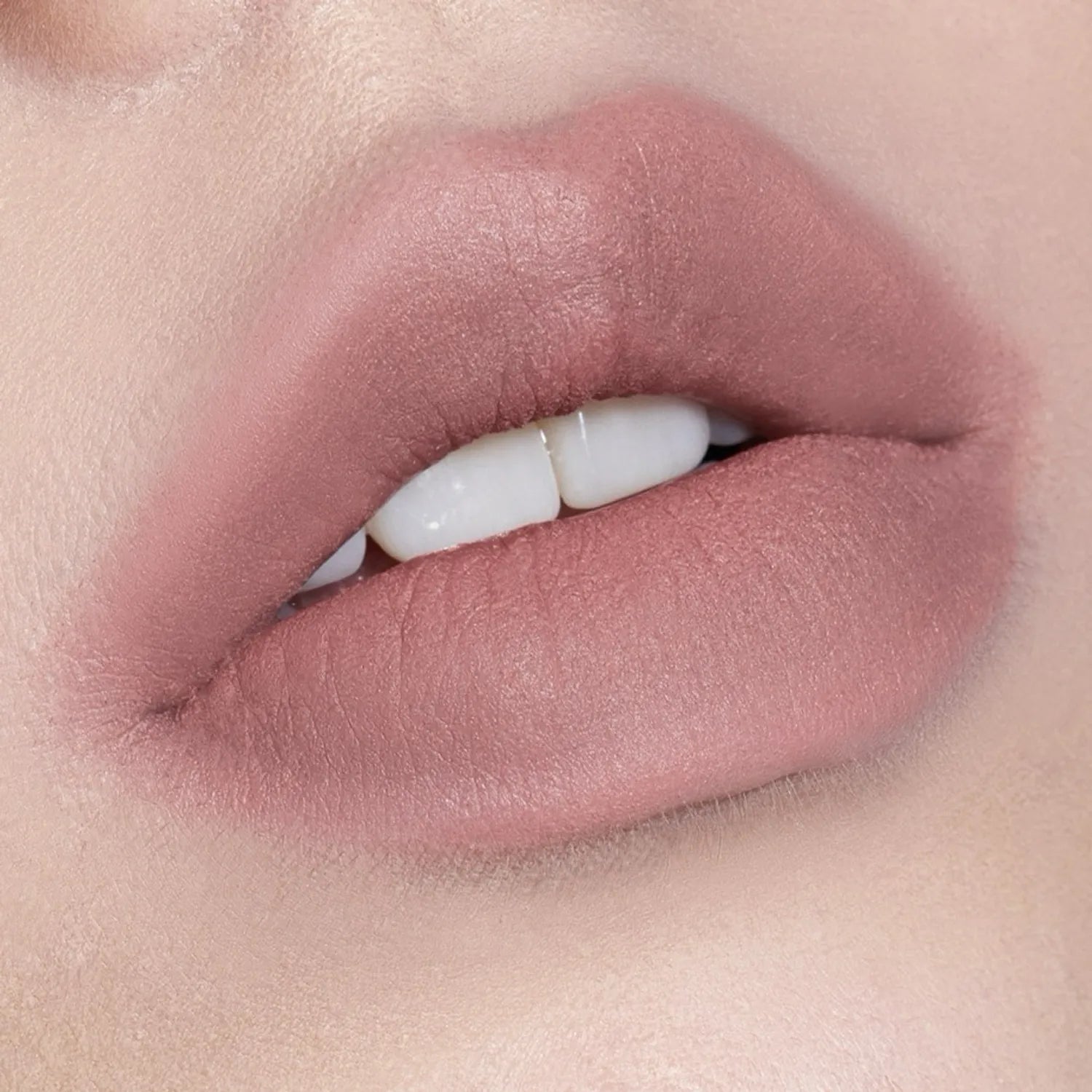 RISKY Be Bold Lip Brushed (9 Colors)