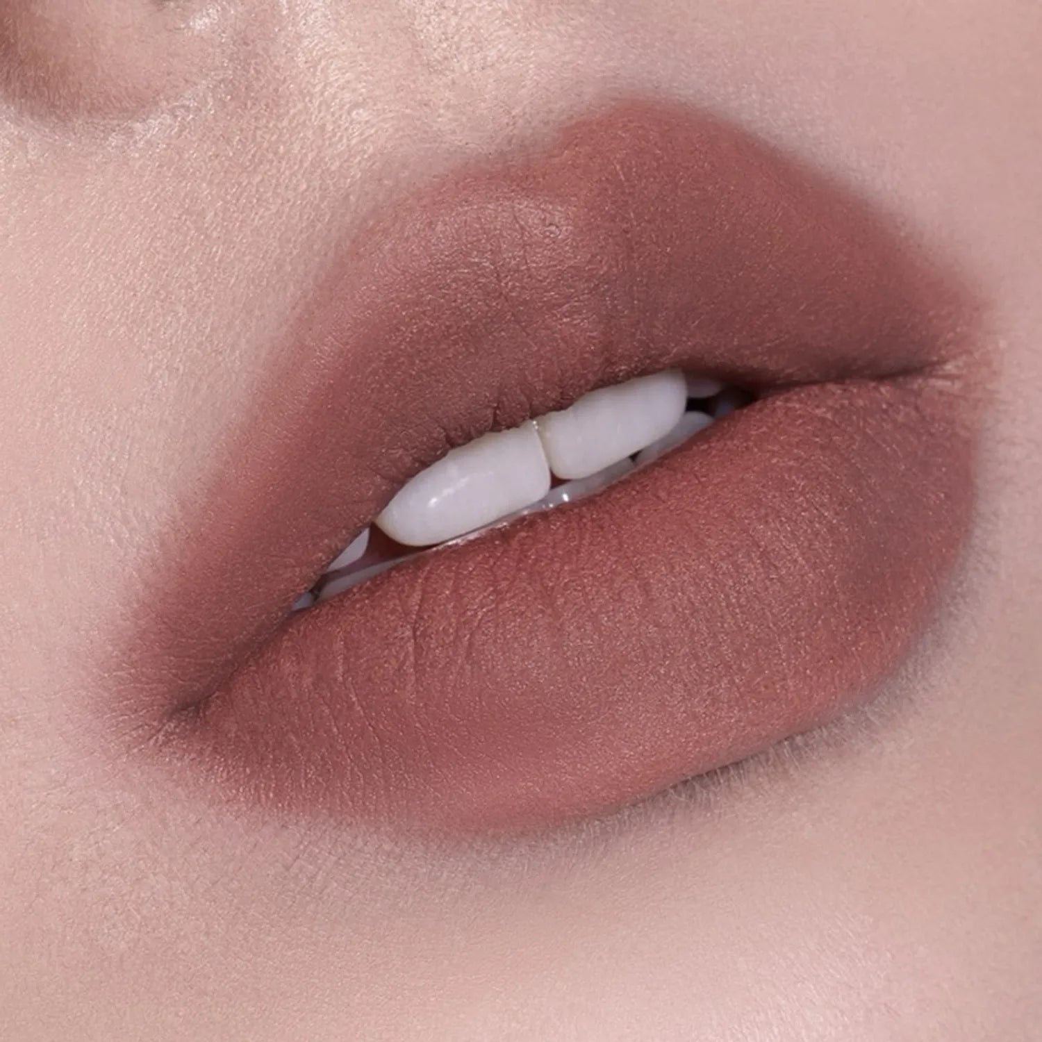 RISKY Be Bold Lip Brushed (9 Colors)