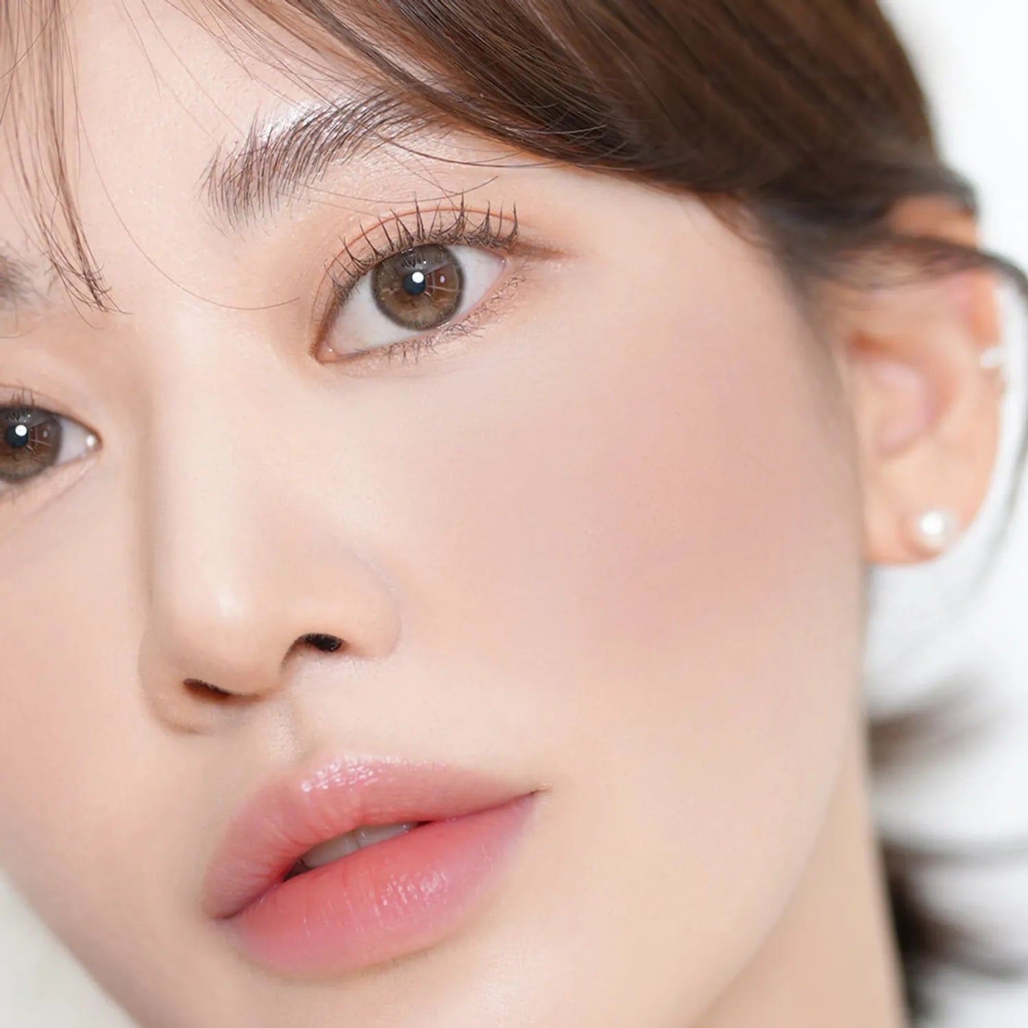 mude. Flutter Blusher (10 Colors)