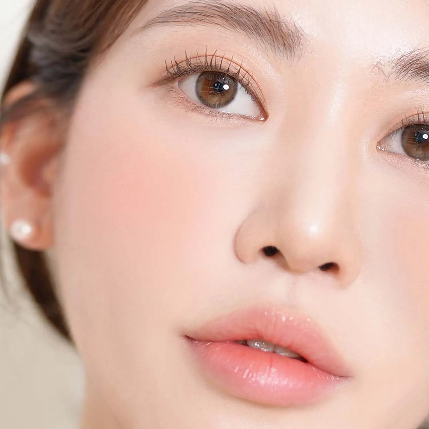 mude. Flutter Blusher (10 Colors)