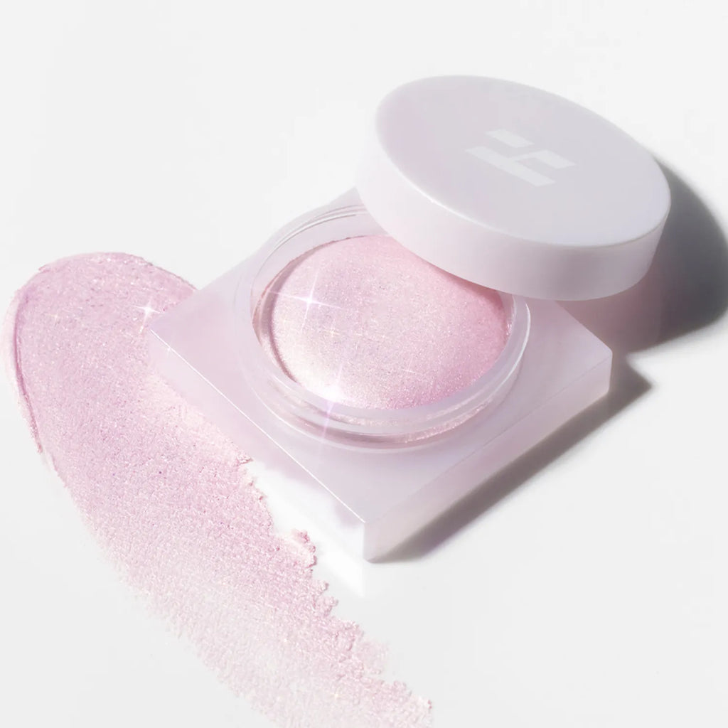 Holika Holika Luminous Milk Beam Pot 5.5g Set (+Spot Lighting Mini Brush)