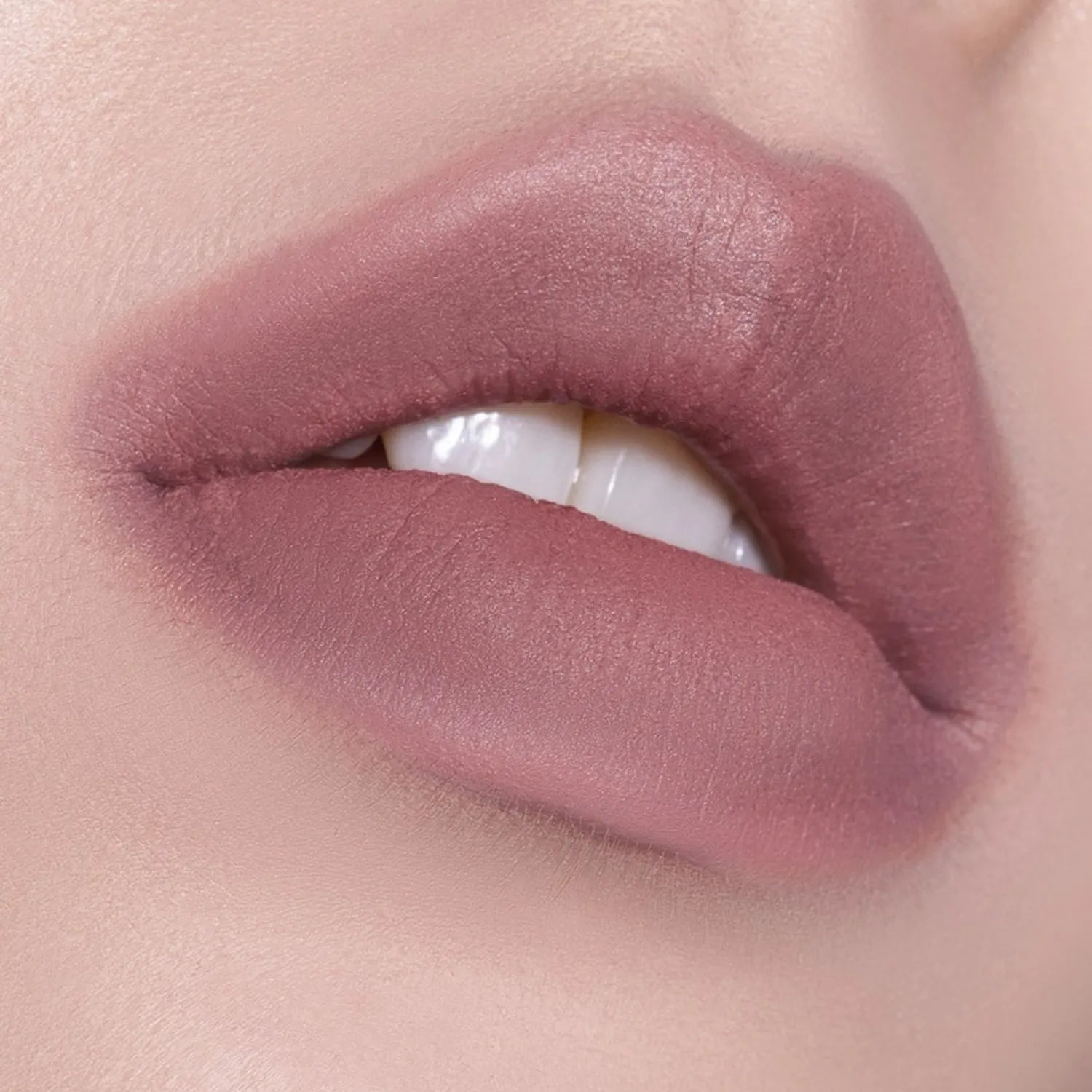 RISKY Be Bold Lip Brushed (9 Colors)