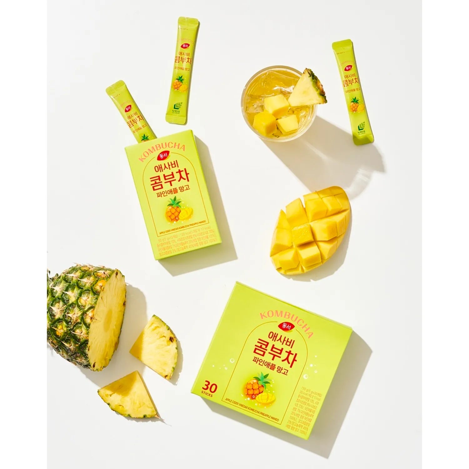 Dongsuh Apple Cider Vinegar Kombucha Pineapple Mango 150g (30 Sticks)