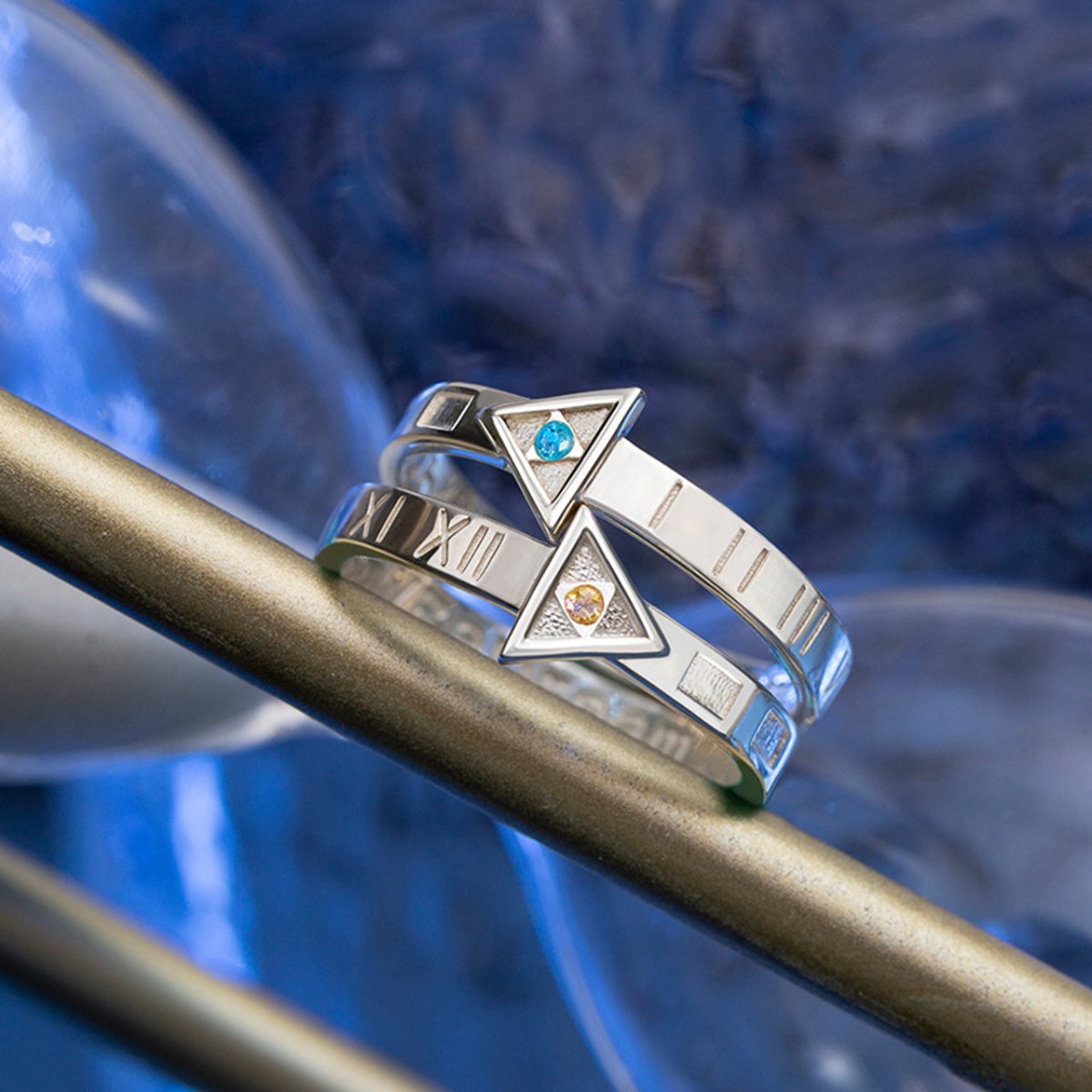 Link Click | Dive Back In Time Rings